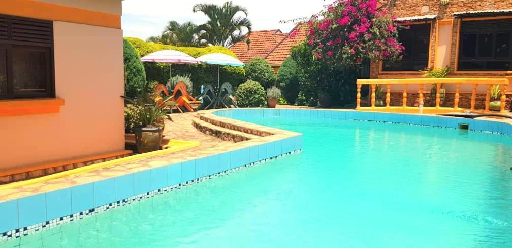 Keelan ace villas Kampala Buitenkant foto
